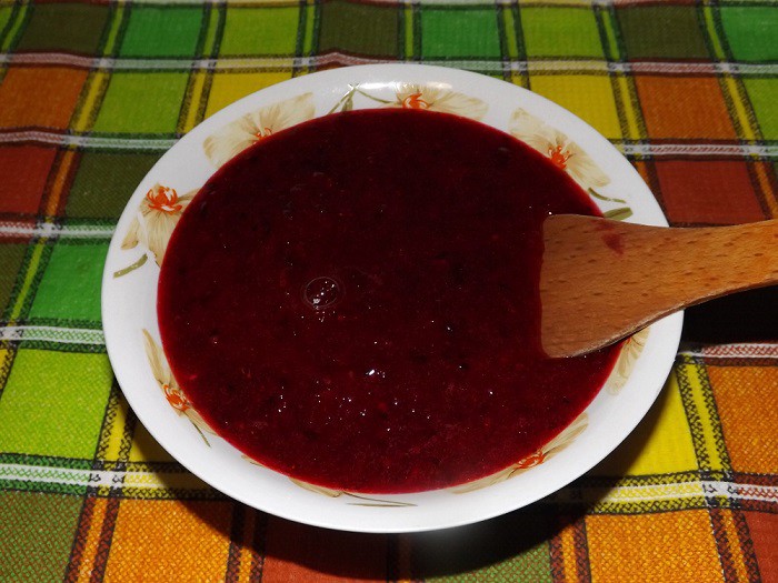 Lingonberries măcinate cu zahăr