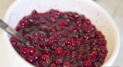 Lingonberries în suc propriu fără zahăr