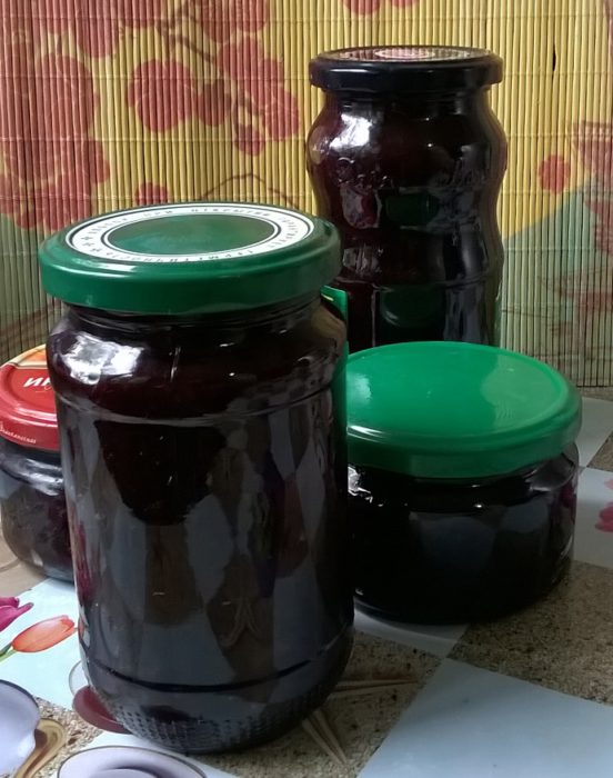 Dulceată groasă de prune fără sâmburi